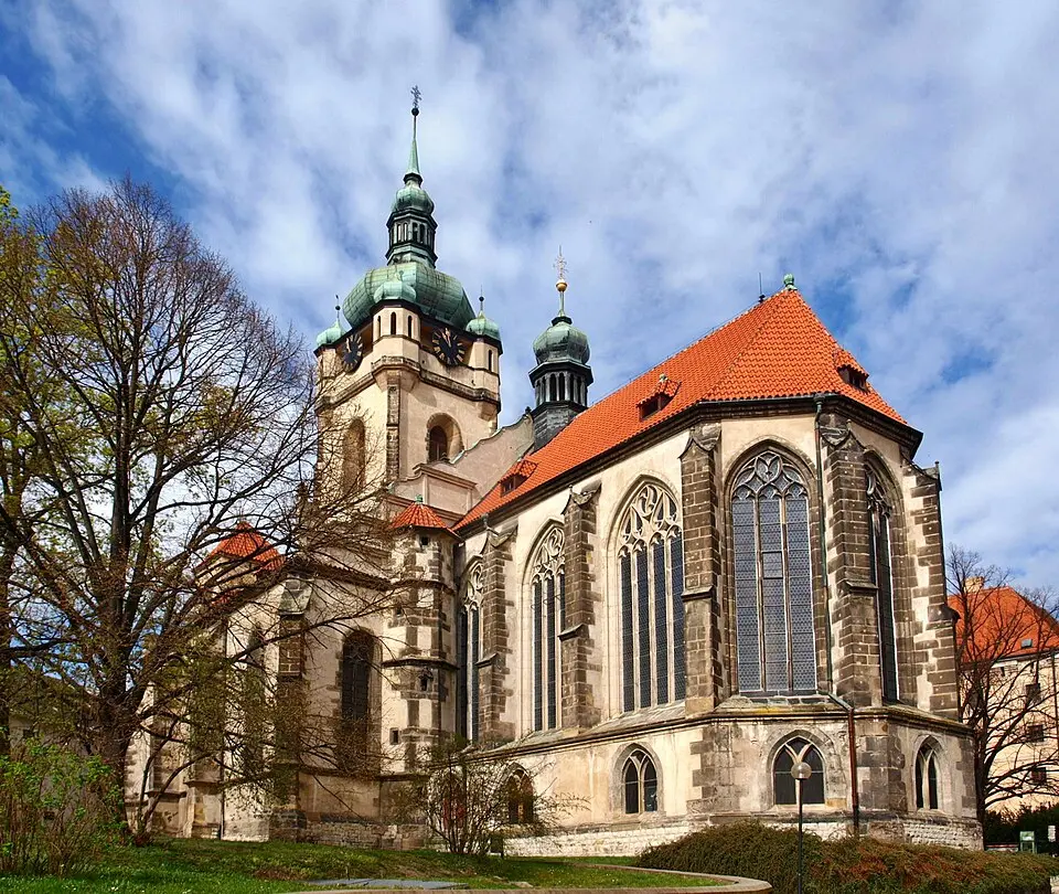 Kostel svatých Petra a Pavla v Mělníku
