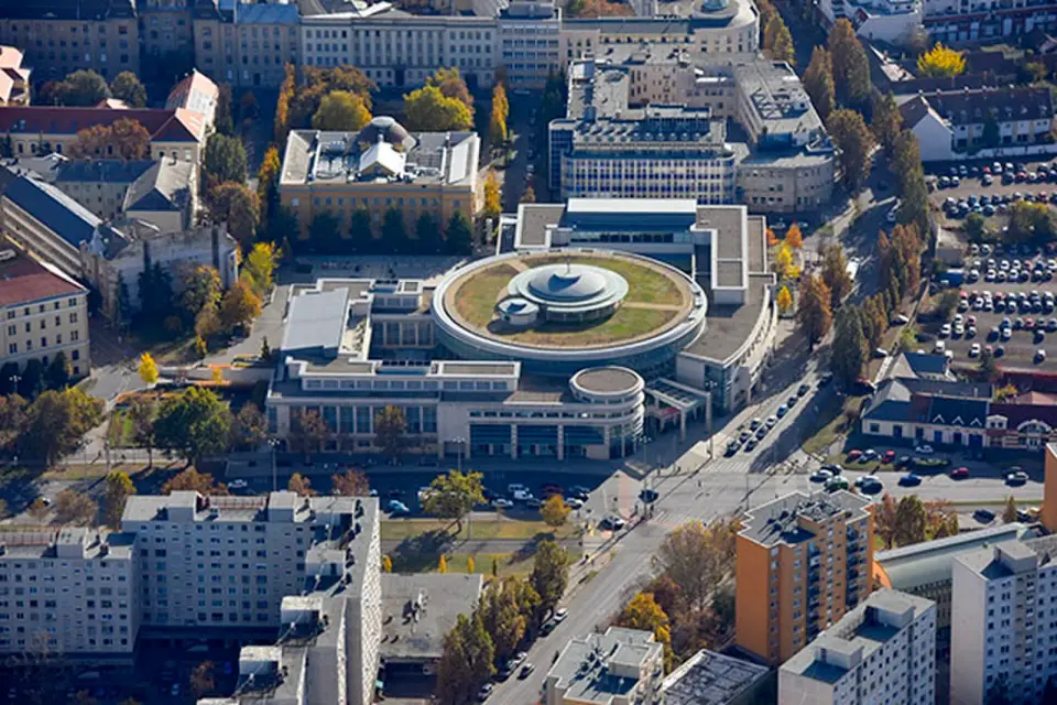 Zentrum für moderne und zeitgenössische Kunst Debrecen