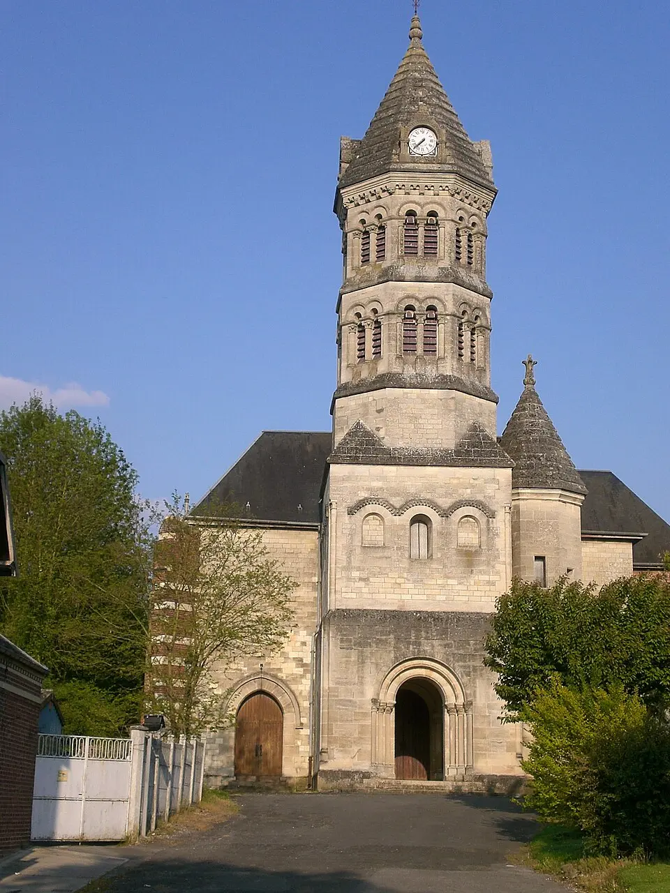 Obrázok: Philippe rogez · CC BY-SA 3.0 église Saint-Pierre de Monchy-Lagache
