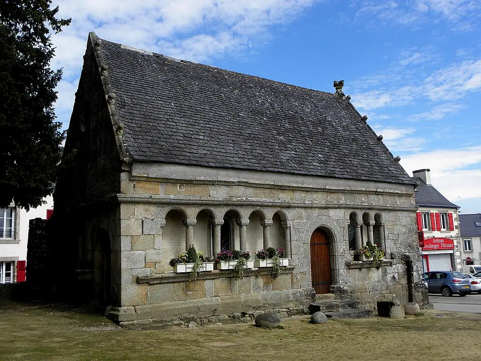 chapelle ossuaire Saint-Roch de Ploujean