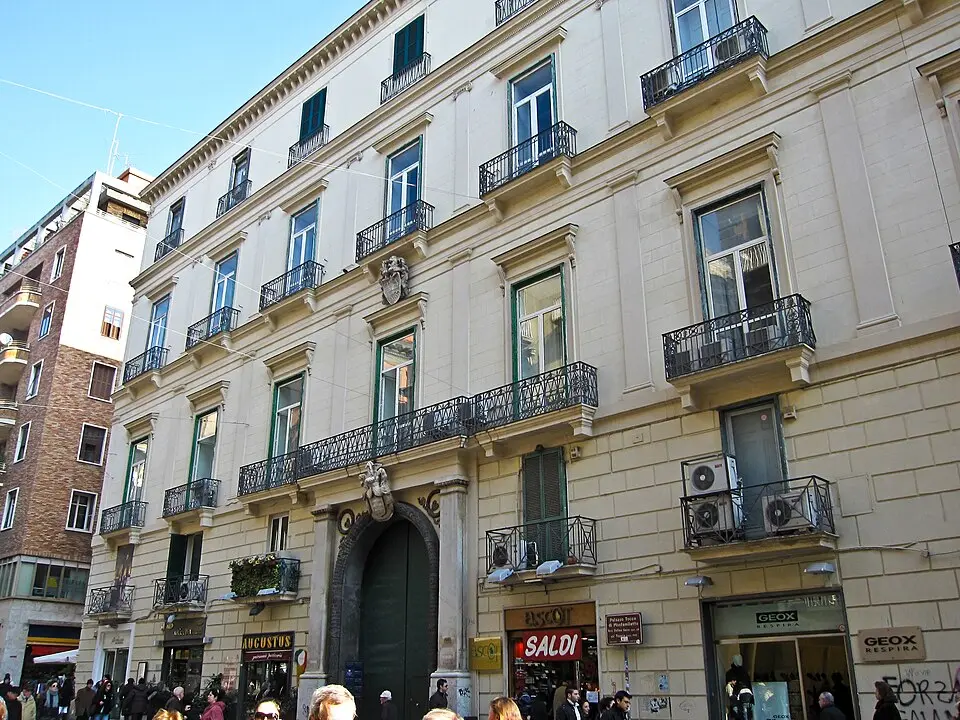Palazzo Tocco di Montemiletto (Napoli)