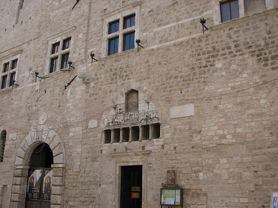 Bild: Odoacre · Public domain Palazzo Comunale di Narni
