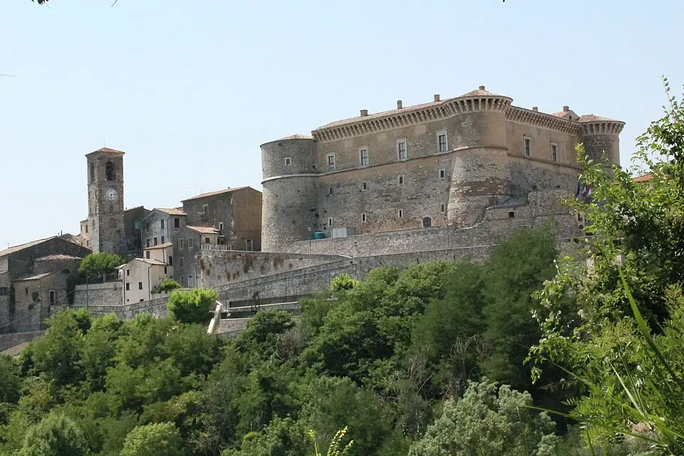 Castello di Alviano