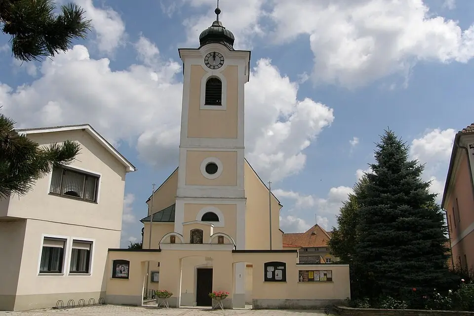 Kath. Pfarrkirche hl. Ägydius mit Tormauer