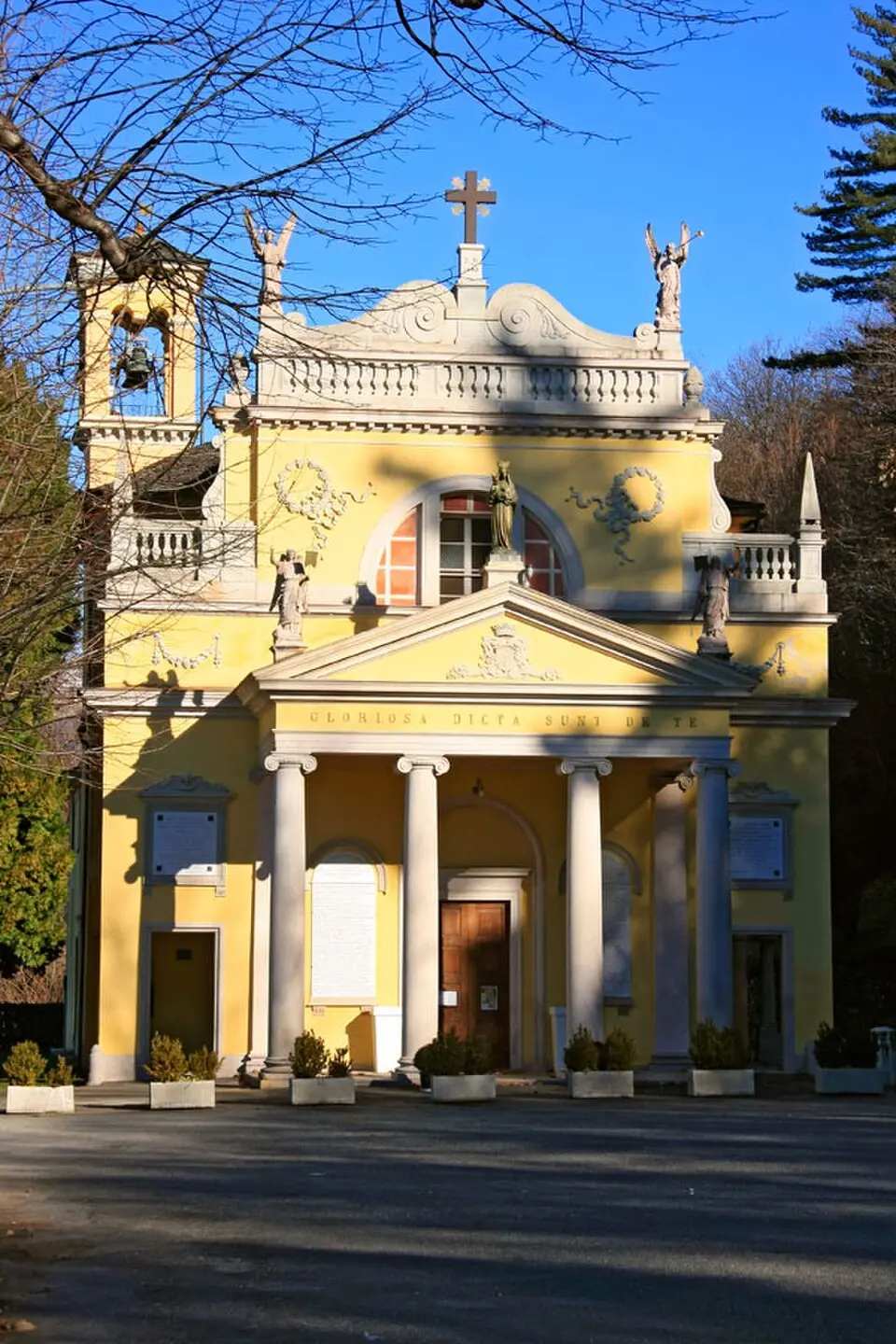Bild: Alessandro Vecchi · CC BY-SA 3.0 Wallfahrtskirche der Madonna della Bocciola
