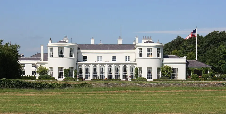 Deerfield Residence