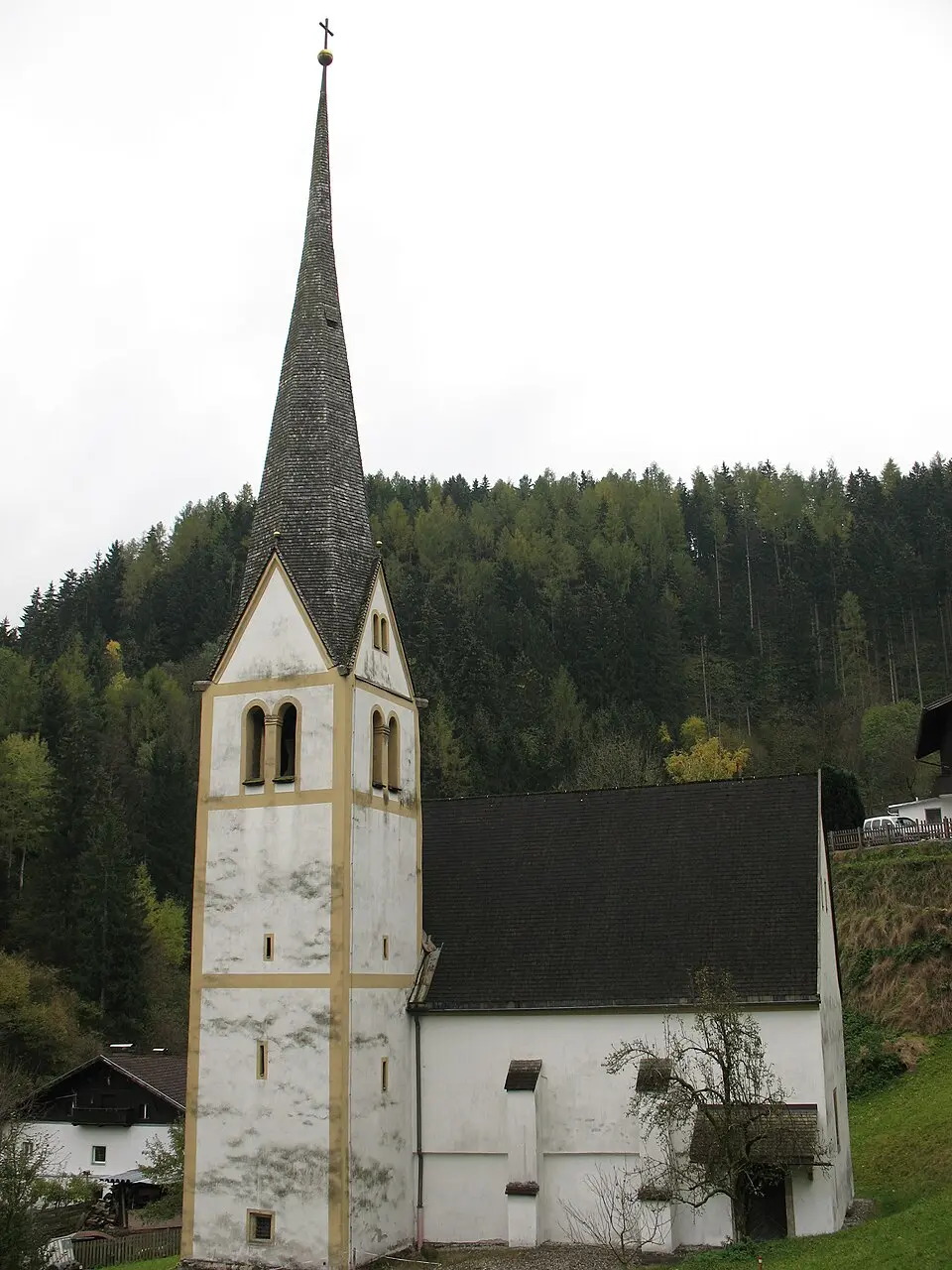 Immagine: Jürgele (talk) · CC BY-SA 3.0 AT Kath. Filialkirche hl. Veit und ehem. Friedhofsfläche