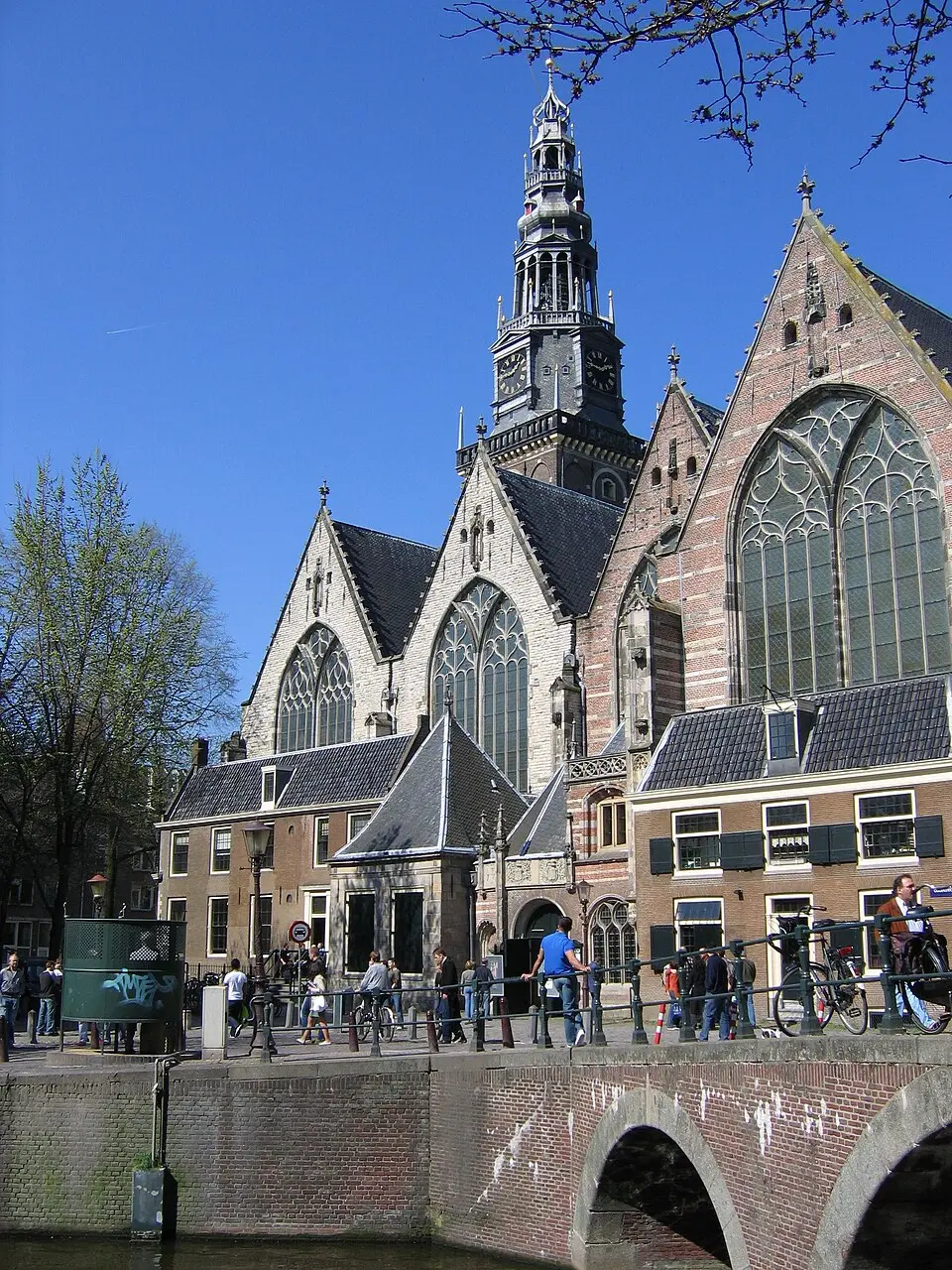 Hochgeladen von: Dave1980~commonswiki · Public domain Oude Kerk