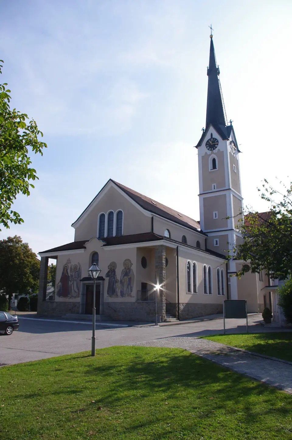 Bild: Richtl (talk) · CC BY-SA 3.0 AT Kath. Pfarrkirche hll. Petrus und Paulus