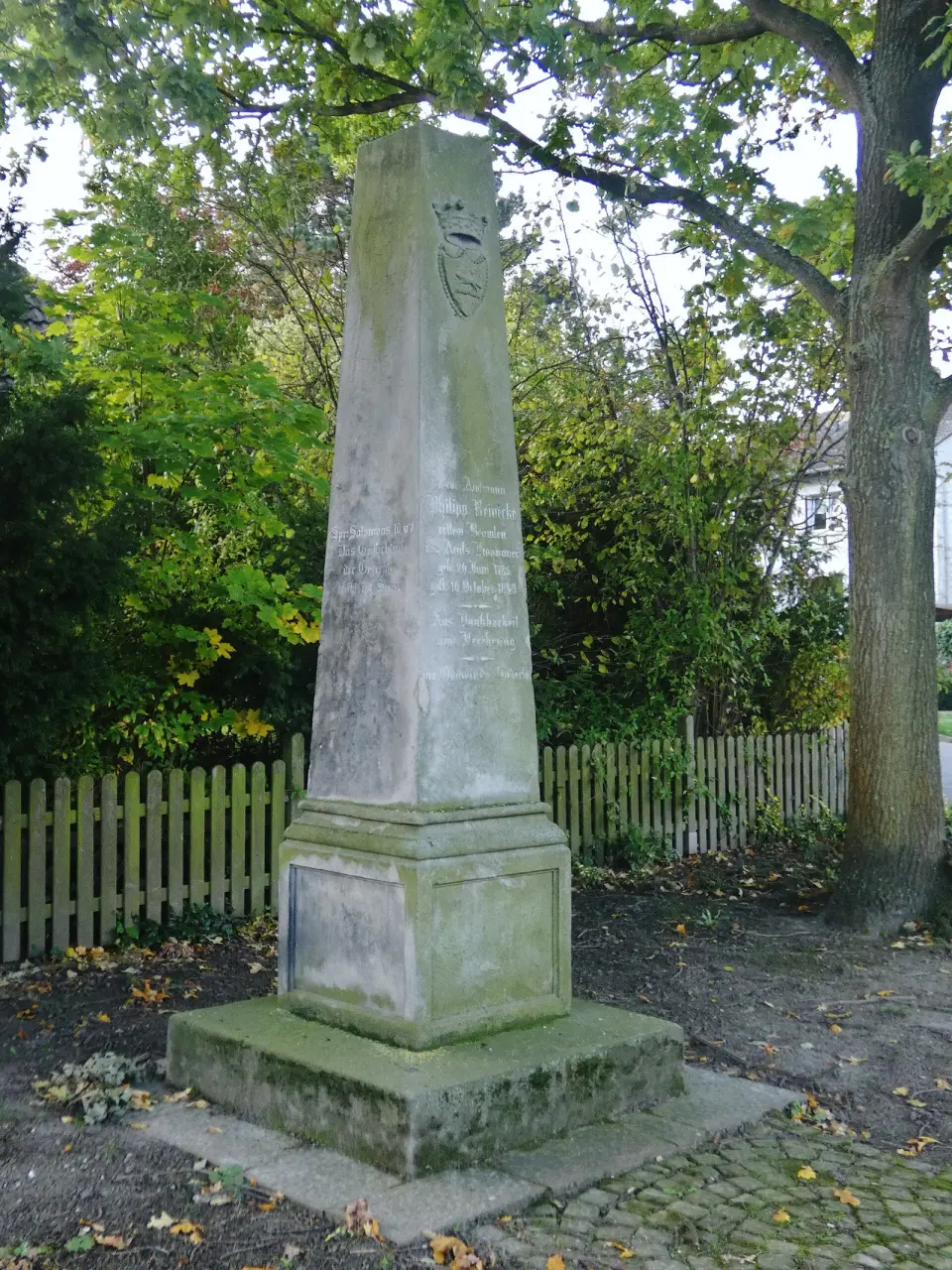 Amtmann-Reinecke-Denkmal