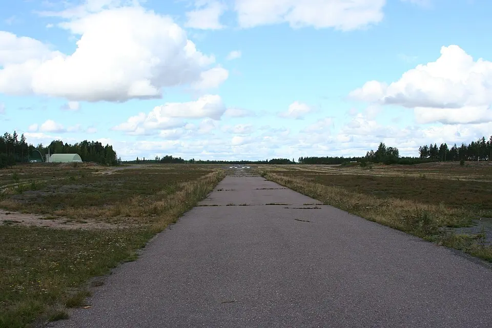 Oripään lentokenttä
