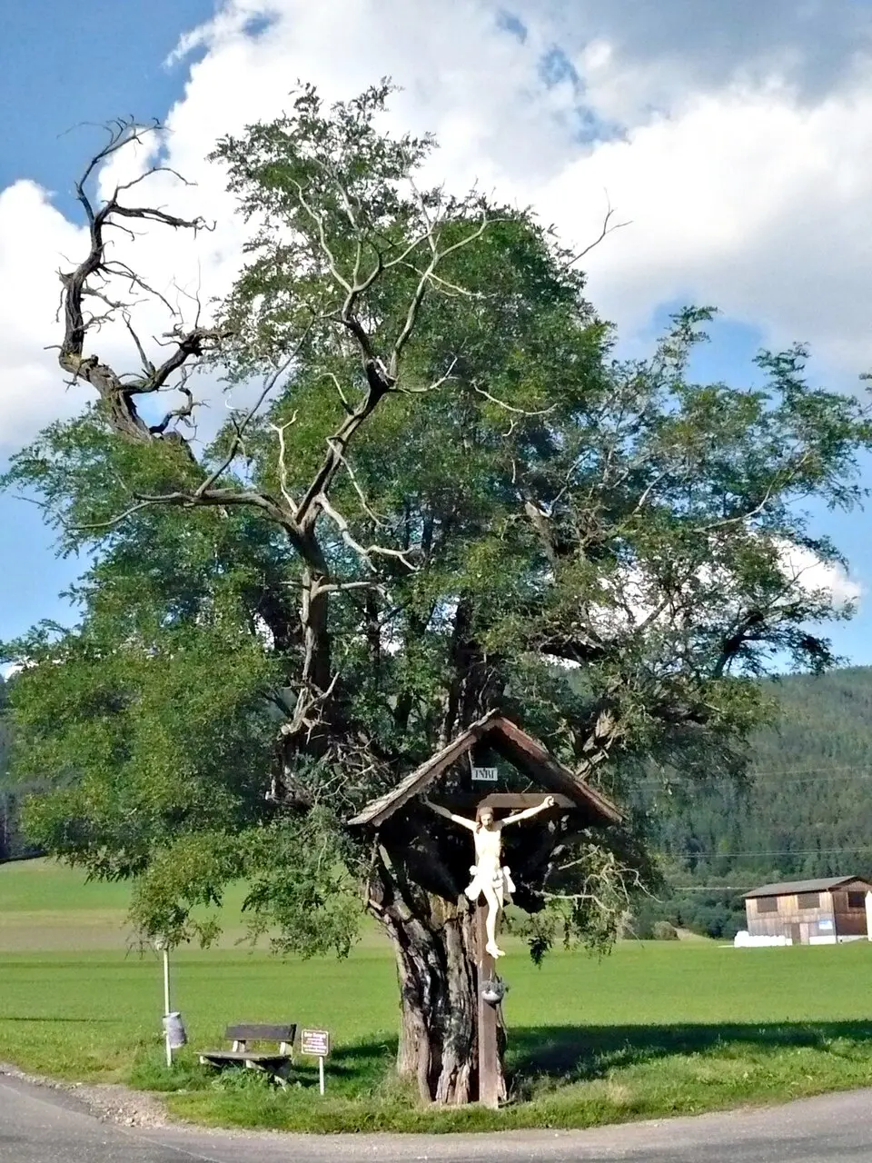 Bild: Obersteirer · CC BY-SA 3.0 Kruzifix Roter Herrgott