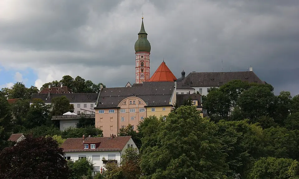 Immagine: Mattana · CC BY-SA 3.0 Monastero di Andechs