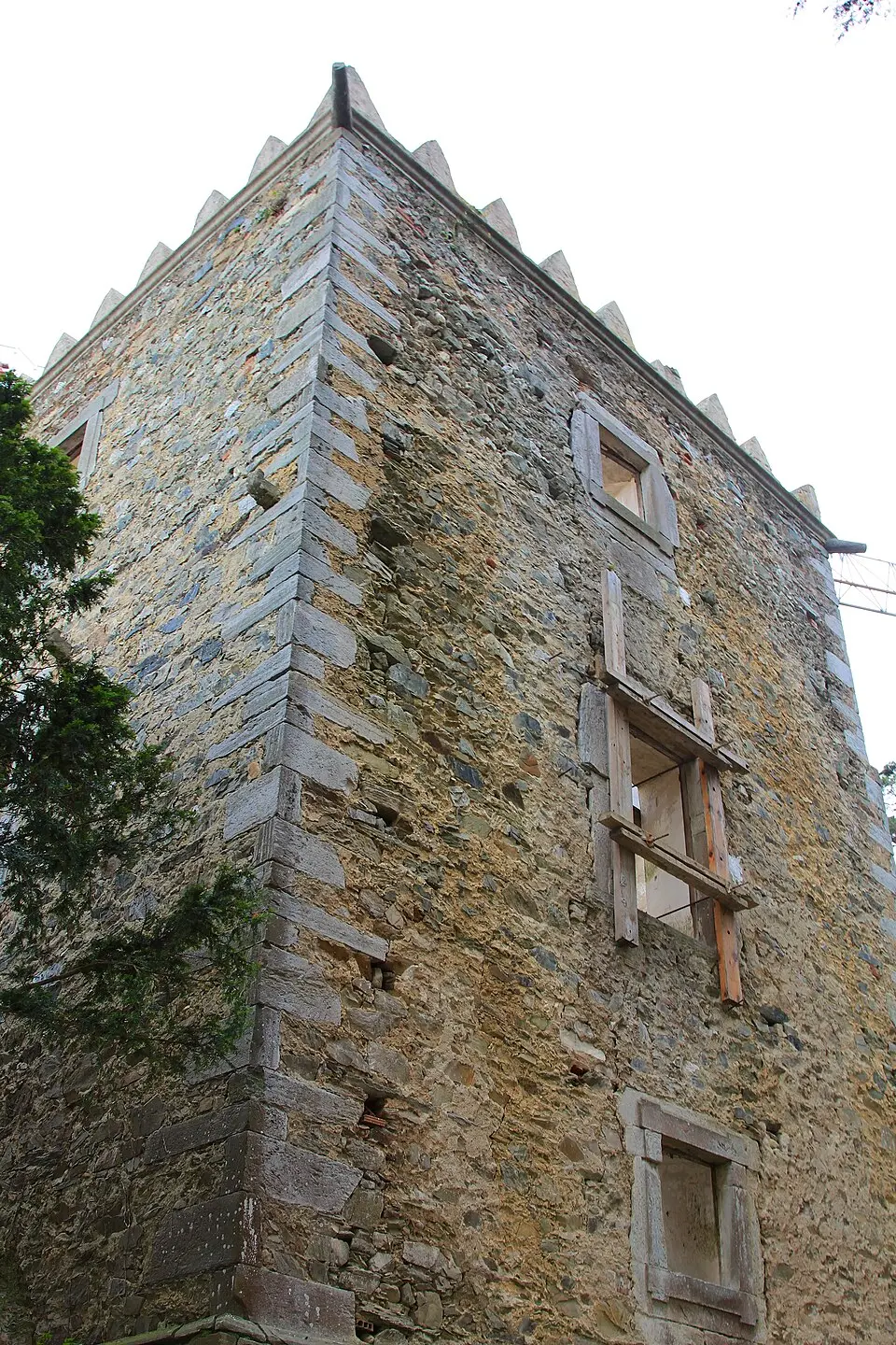 Palacio de las cuatro torres de Donlebún