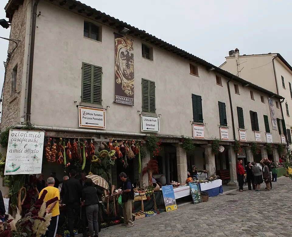Bild: Luca · CC BY-SA 3.0 Palazzo della Ragione - detto Le Logge