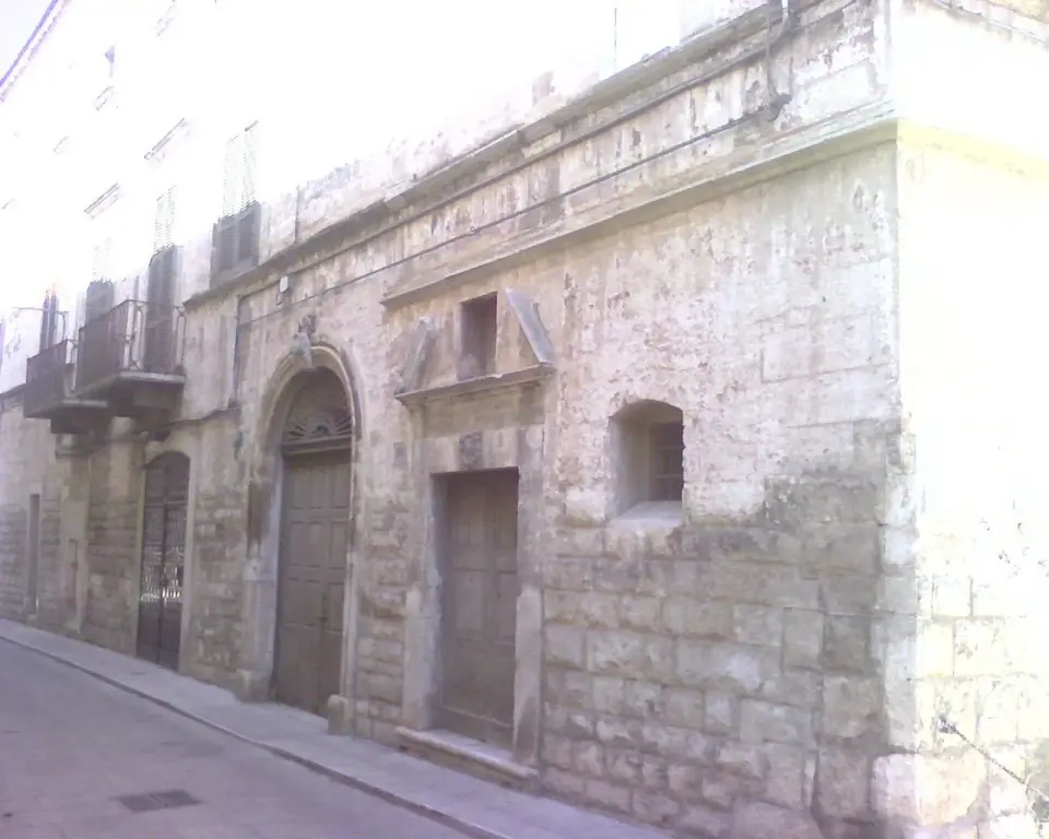 Bild: WikiGian · CC BY-SA 2.5 Palazzo Valerio-Longo
