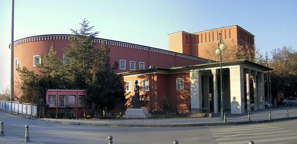 Opera Sahnesi