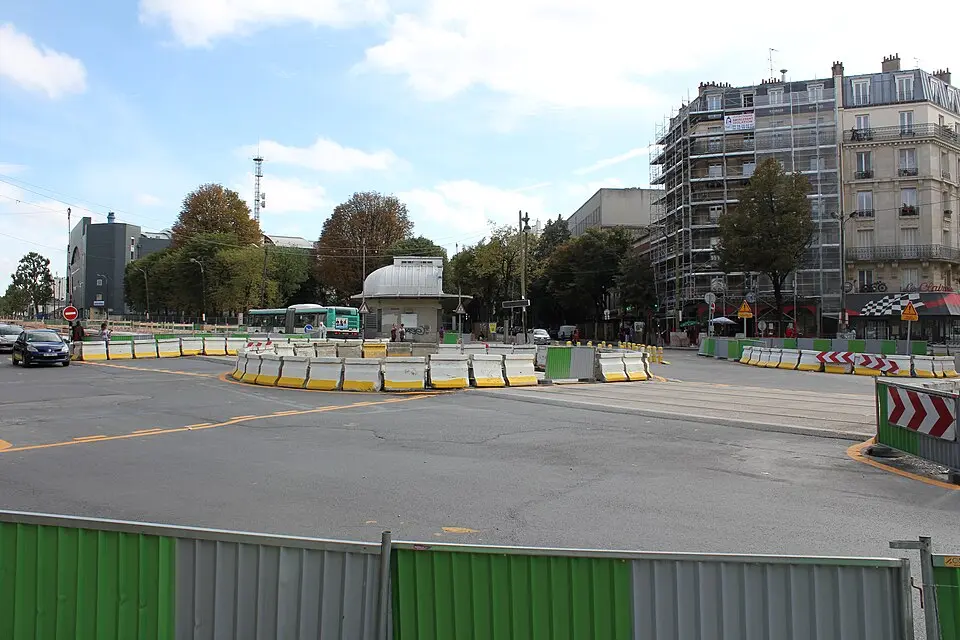 Bild: Pierre-Yves Beaudouin · CC BY-SA 3.0 Boulevard Mortier