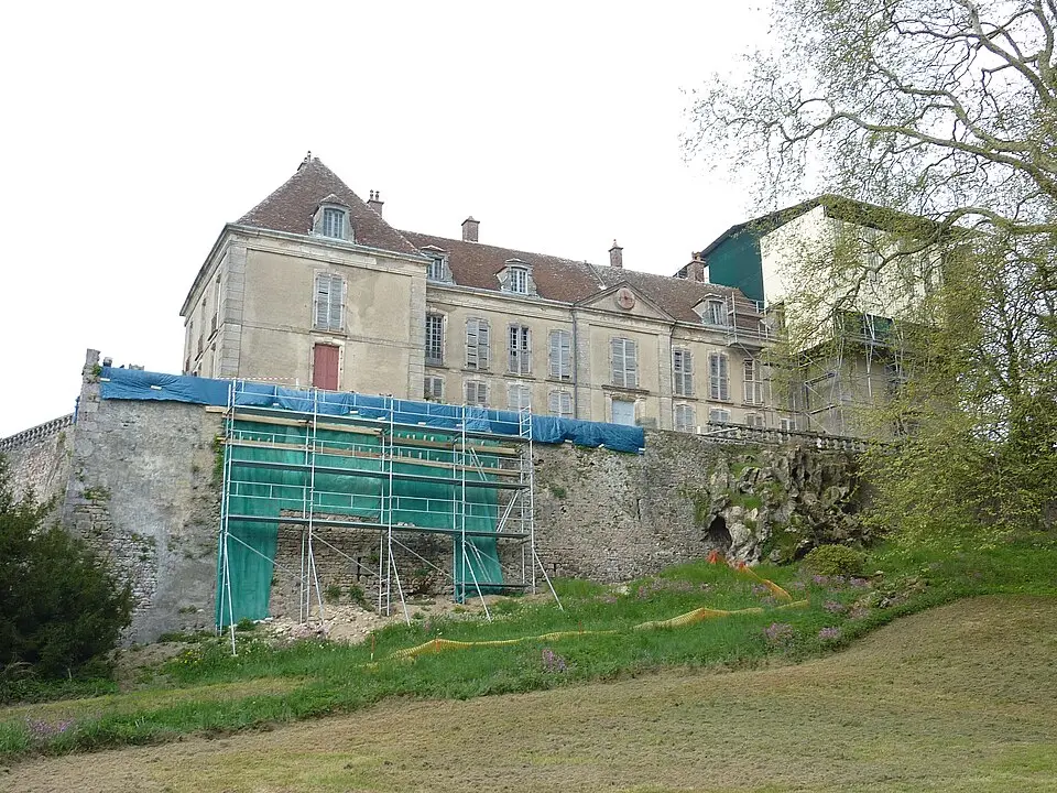 Bild: Moreau.henri · CC BY-SA 3.0 château de La Roche