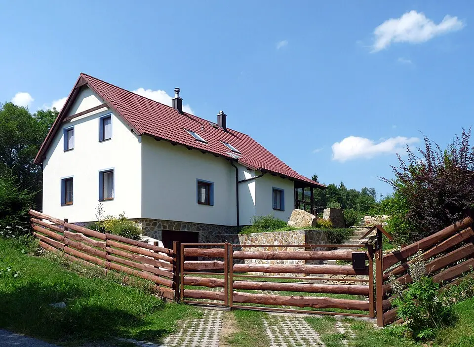 Bild: Czeva · CC BY-SA 3.0 Perlovice