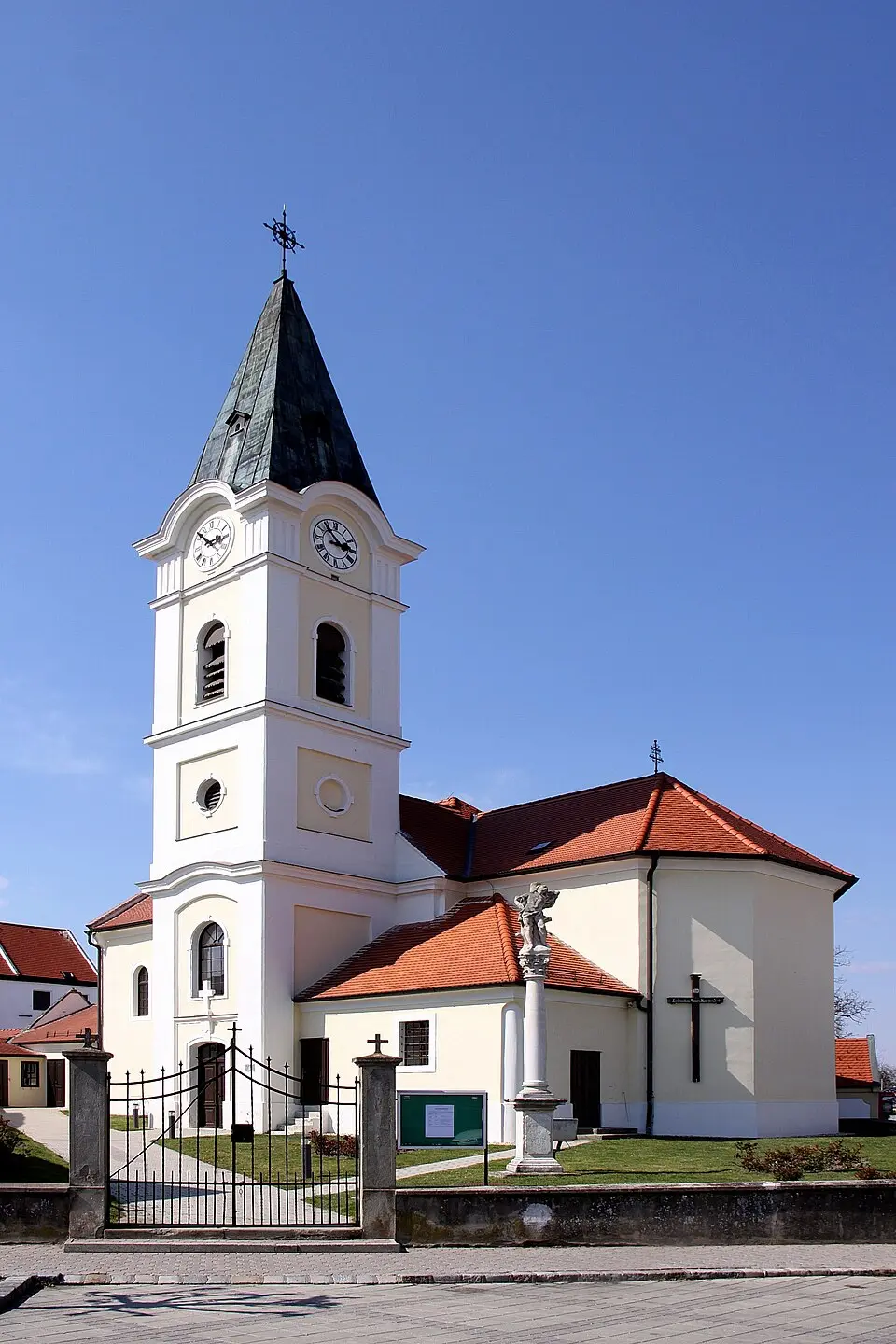 Pfarrkirche Antau
