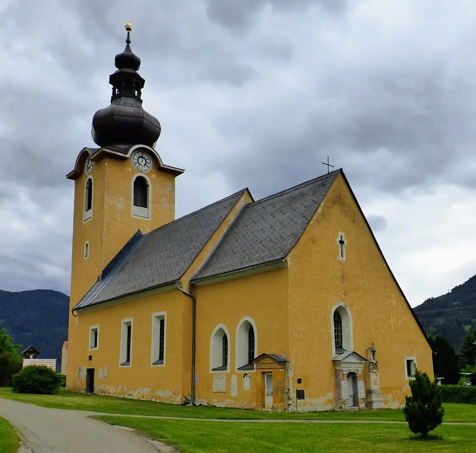 Kath. Pfarrkirche hl. Thomas und ehem. Friedhof