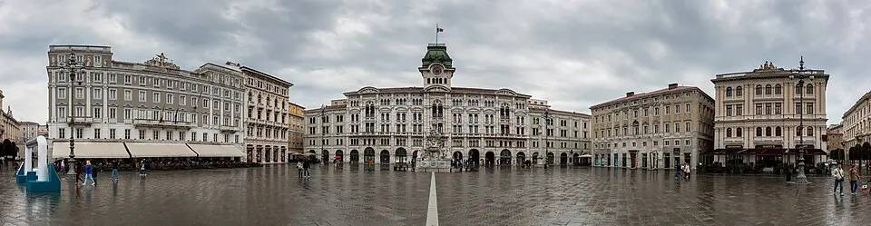 Bild: Diego Delso · CC BY-SA 4.0 Piazza dell’Unità d’Italia