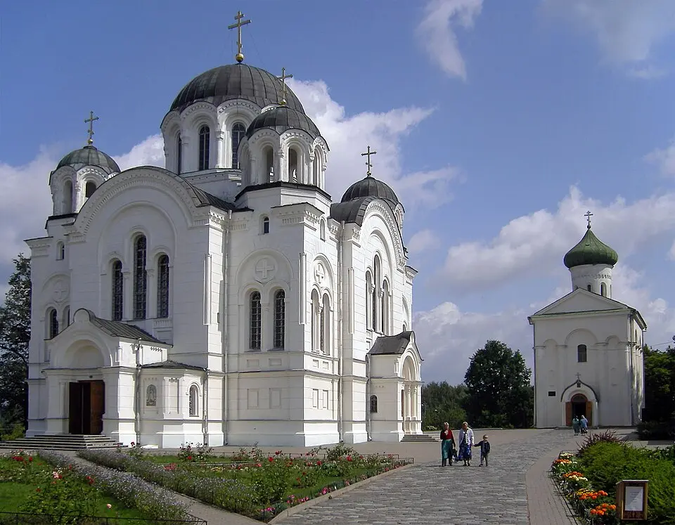 Obrázek: Szeder László · CC BY-SA 3.0 Спаса-Эўфрасіньнеўскі манастыр