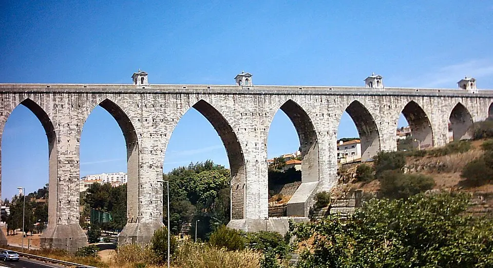 Hochgeladen von: Juntas · CC BY-SA 3.0 Aqueduto das Águas Livres