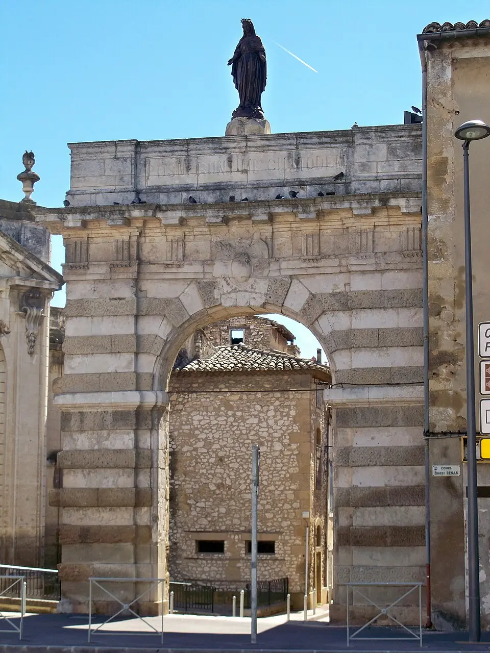 Porte d’Avignon