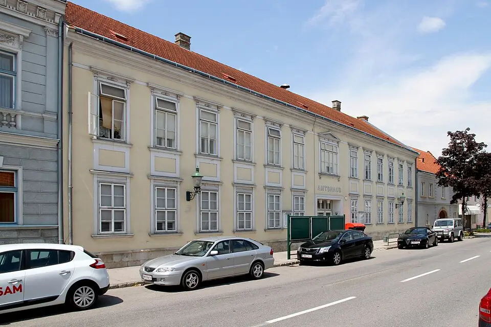 Bild: C.Stadler/Bwag · CC BY-SA 3.0 Rathaus Pottendorf