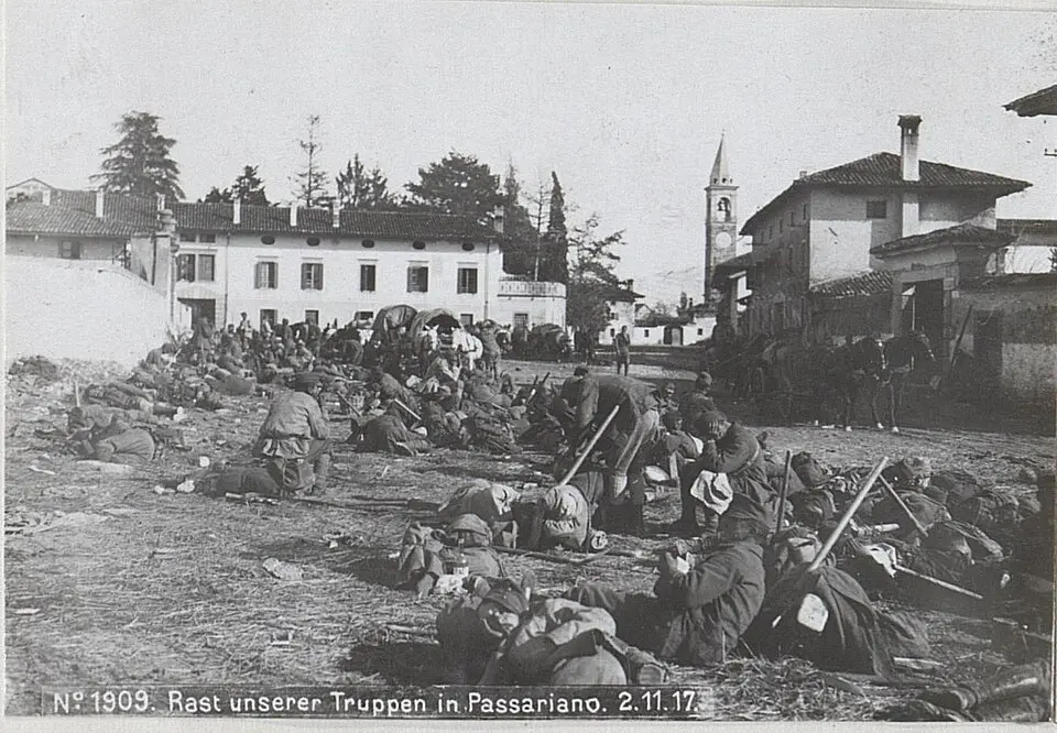Bild: K.u.k. Kriegspressequartier, Lichtbildstelle - Wien · Public domain Passariano