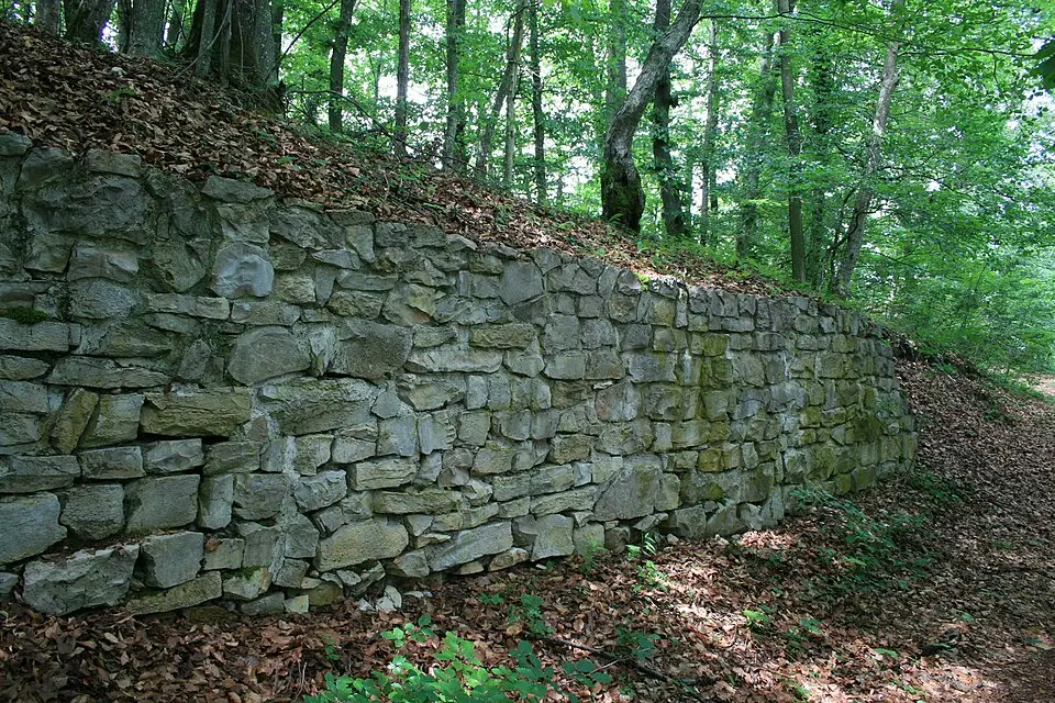Bild: Badener · CC BY 3.0 Ruine Iberg