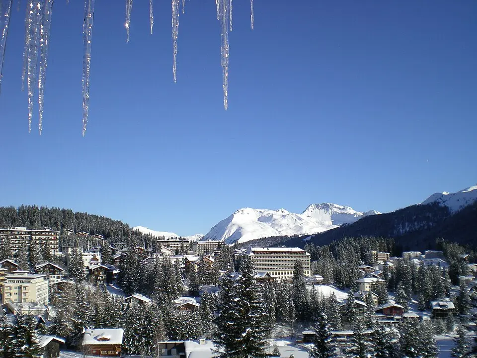 Bild: Ch-info.ch · CC BY 3.0 Arosa