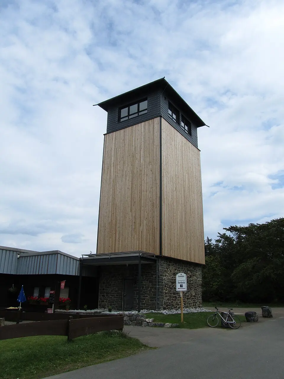 Robert-Kolb-Turm