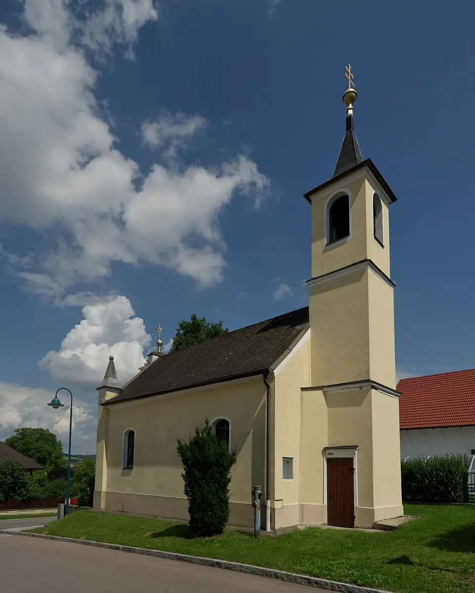 Bild: Christian Jansky · CC BY-SA 3.0 Ortskapelle
