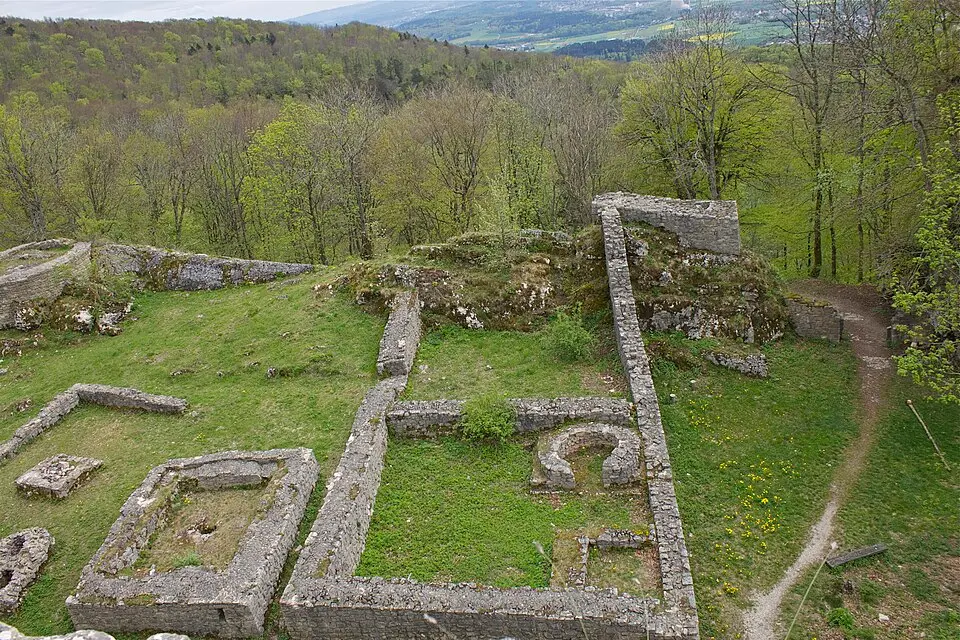 Bild: Minnou · CC BY-SA 3.0 Ruine Frohburg