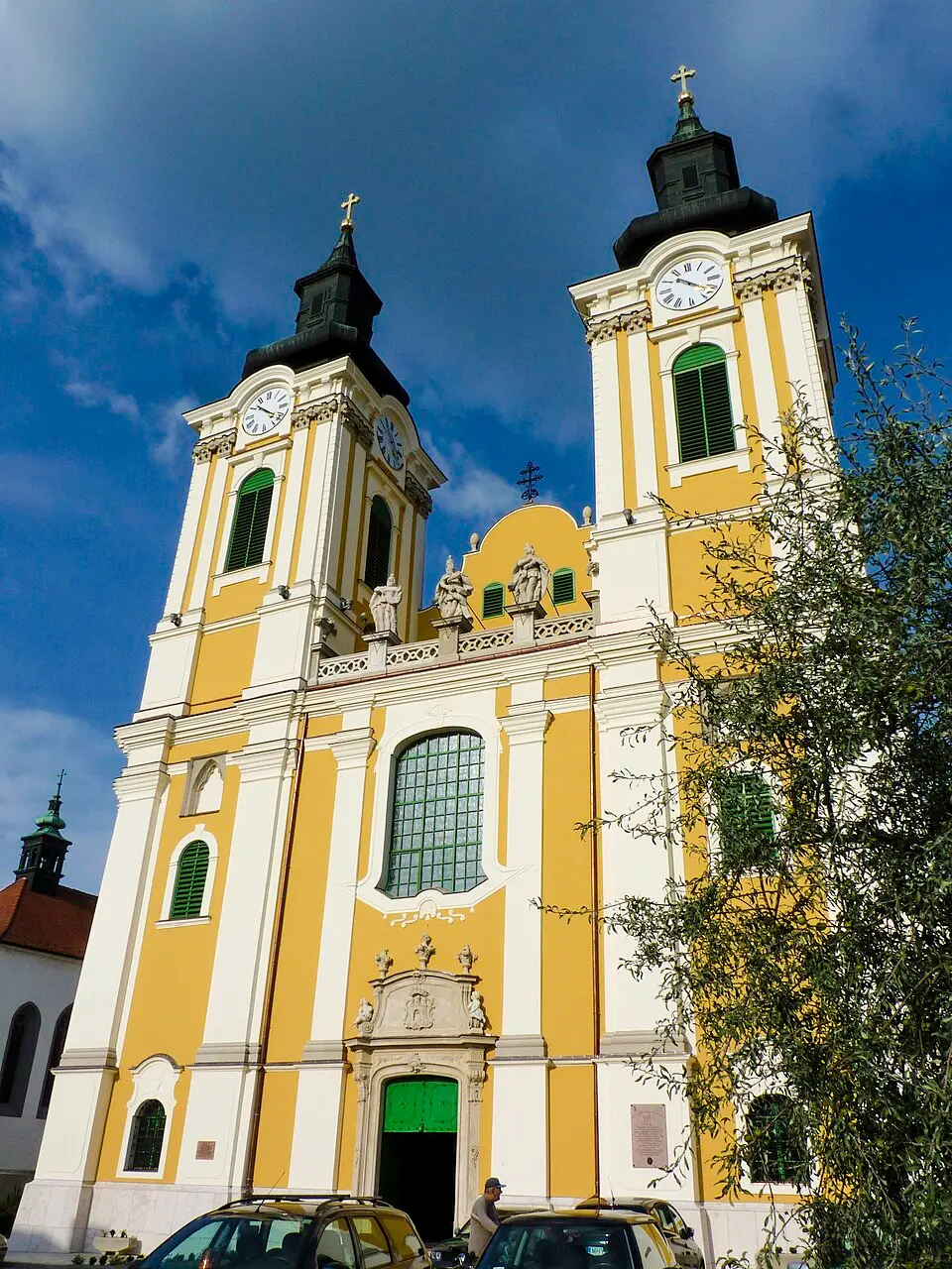 Bild: fabiolah · CC BY 3.0 Kathedrale St. Stephan (Székesfehérvár)