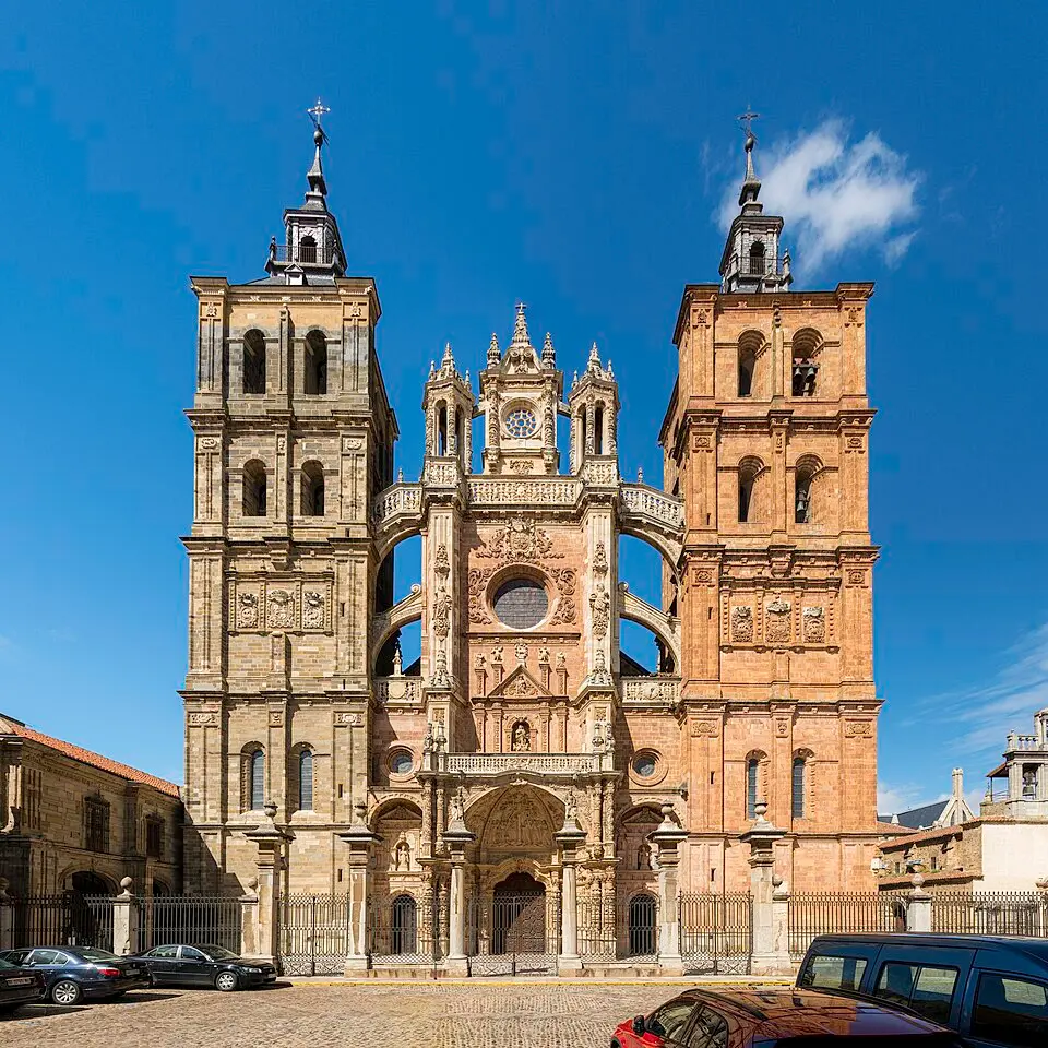 Bild: Fernando · CC BY-SA 4.0 Kathedrale von Astorga