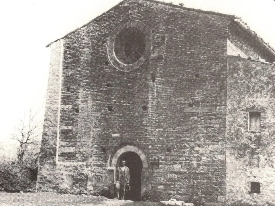 Bild: Istituto Comprensivo Sarnano, Sarnano. Immagini di un paese. Un secolo di storia, Litografia Fabiani, 1999 · Public domain Abbazia di San Biagio