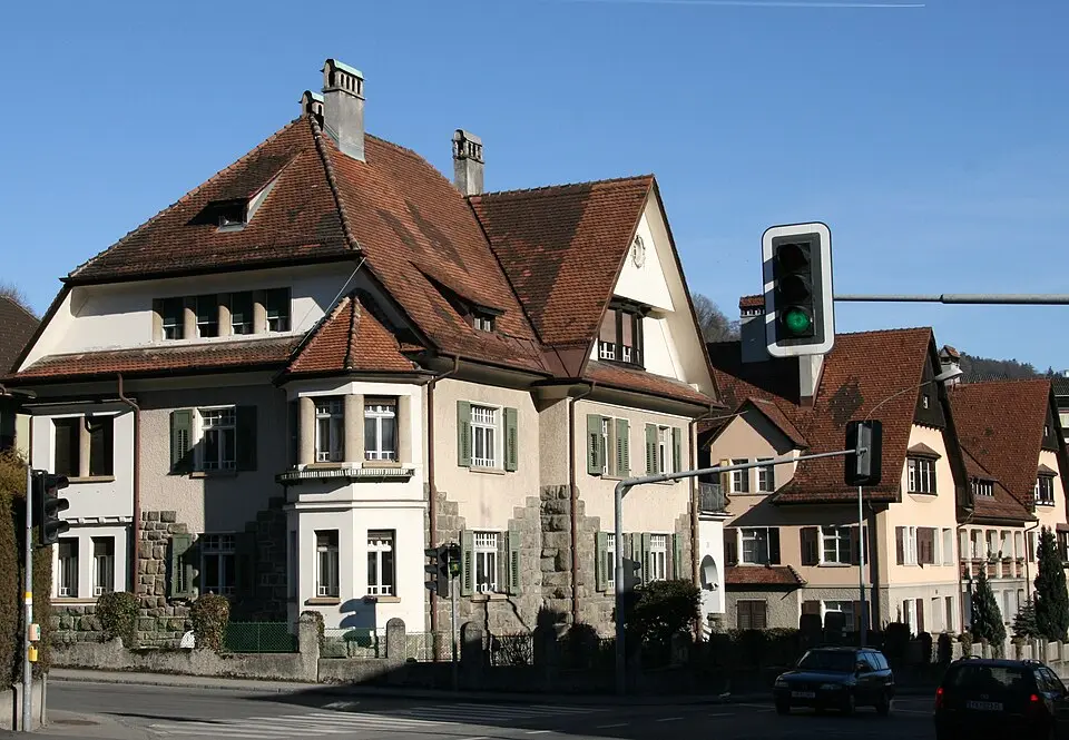 Bild: böhringer friedrich · CC BY-SA 2.5 Angestelltenwohnhaus