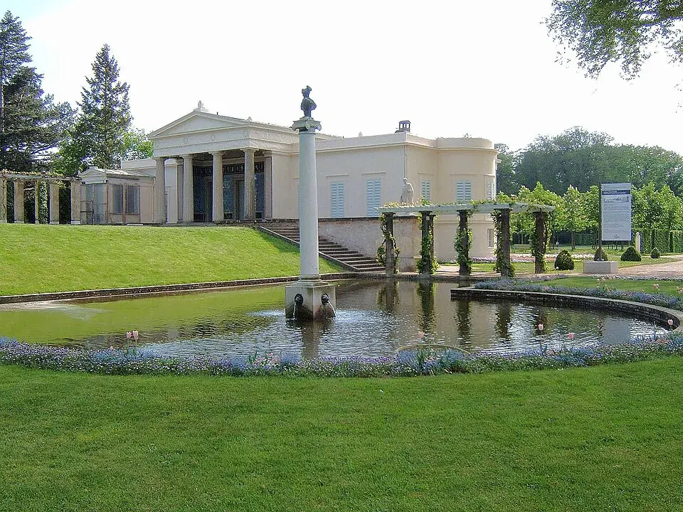 Bild: Rictor Norton · CC BY 2.0 Schloss Charlottenhof