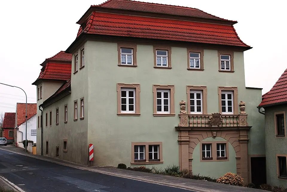 Obrázek: Monandowitsch · CC BY-SA 3.0 Schloss Krautheim