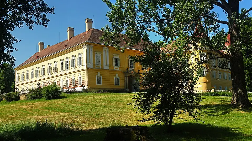 Schloss Weinern und Park