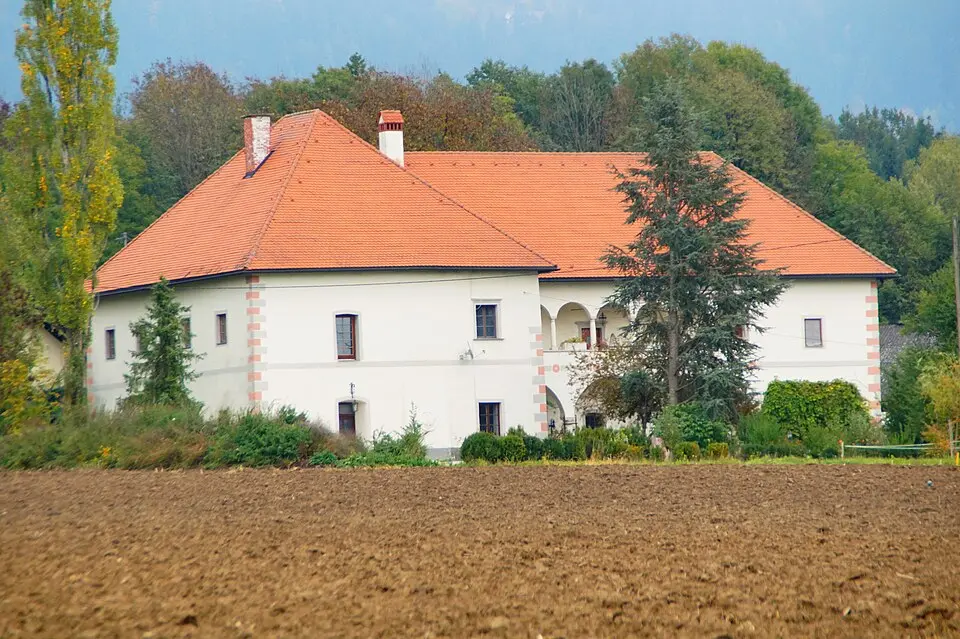 Bild: TheRunnerUp · CC BY-SA 3.0 AT Schloss Mosern, Mosingerhof