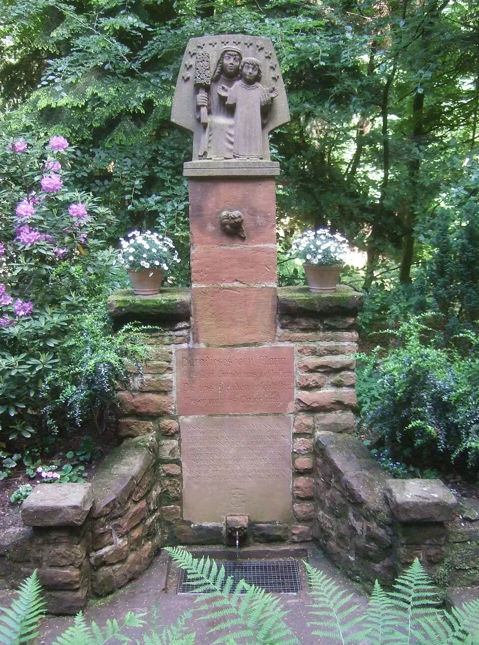 Bild: Schweich · CC BY-SA 3.0 Heilbrunnen