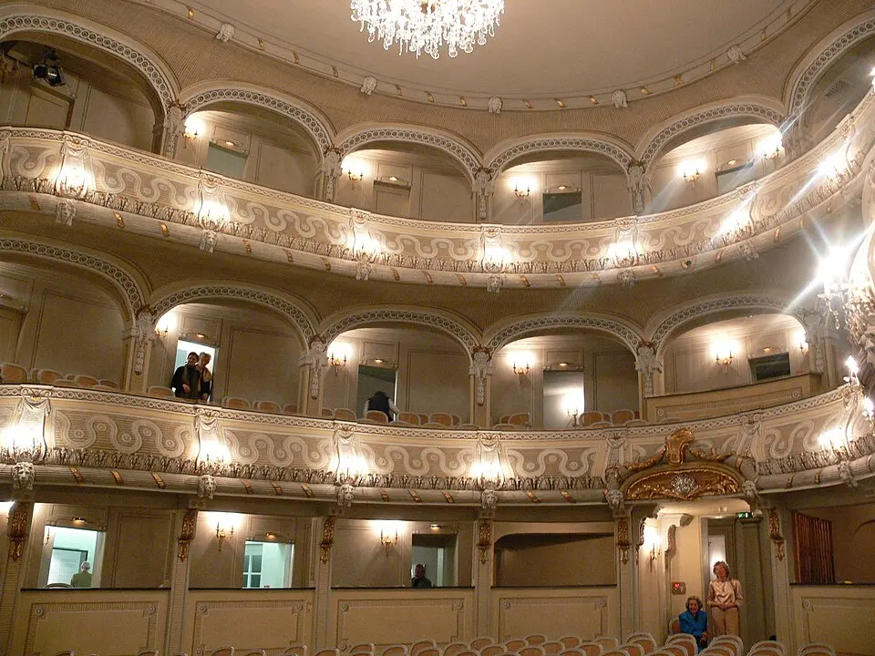 Immagine: Photo: Andreas Praefcke · CC BY 3.0 Schlosstheater Schwetzingen