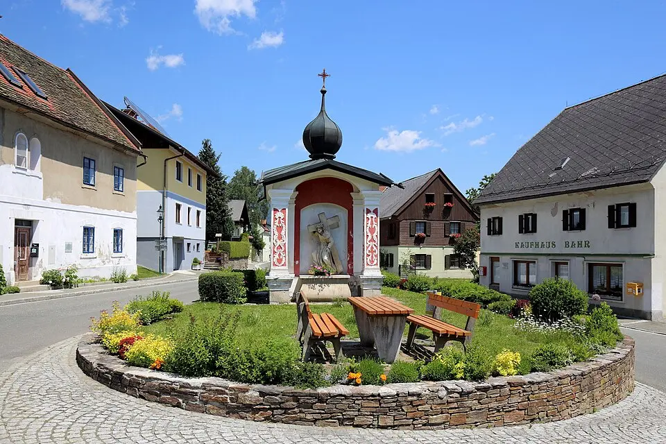 Slika: C.Stadler/Bwag · CC BY-SA 4.0 Flur-/Wegkapelle, Färberkreuz