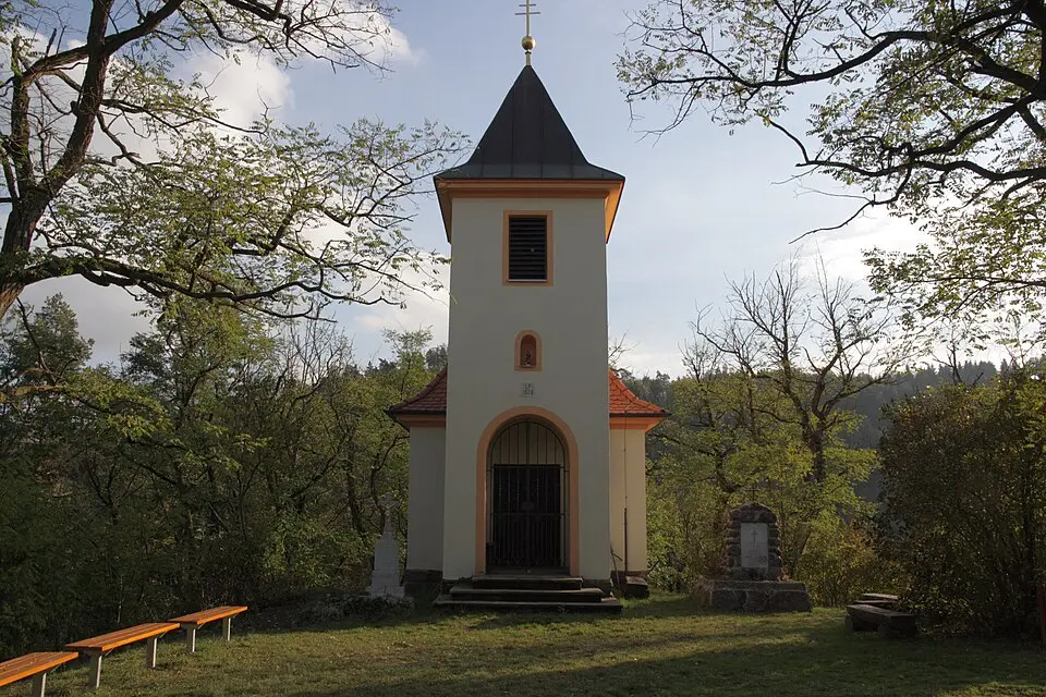 Skryje