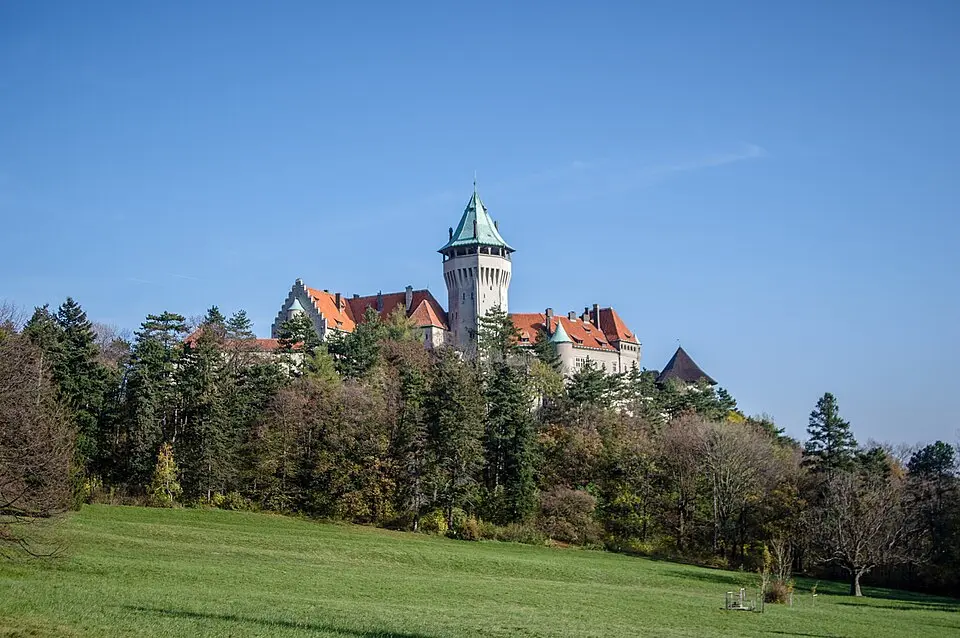 Wikimedia Commons · Public domain Schloss Smolenice